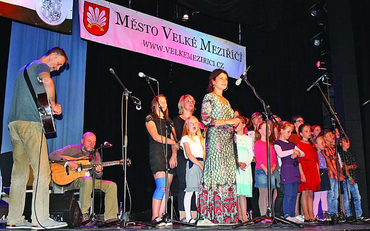 Iva Bittová zahájila kulturní léto ve Velkém Meziříčí 2018