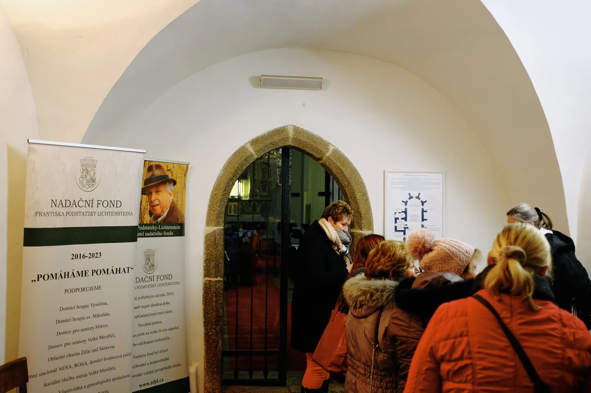 Nedělní adventní koncert vynesl přes 20.000,--Kč