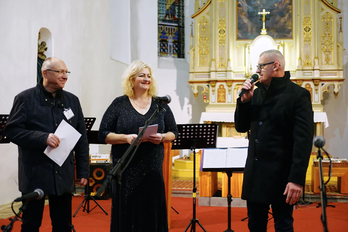 Nedělní adventní koncert vynesl přes 20.000,--Kč