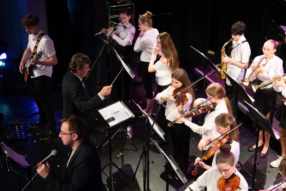 Charitativní koncert přispěl 61 273 Kč na chod denního stacionáře NESA