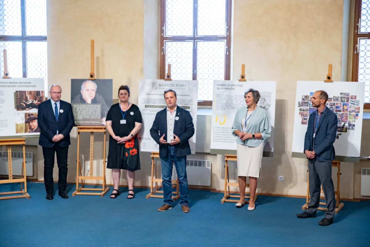 Nadační fond prezentoval svoji činnost v Senátu Parlamentu České republiky.