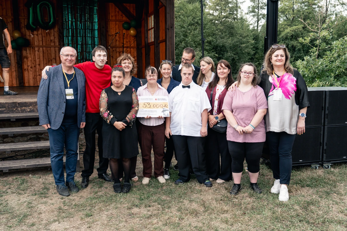 Oslavy 10. výročí Nadačního fondu FRANTIŠKA PODSTATZKY LICHTENSTEINA přinesly dennímu stacionáři ROSA 53 000 Kč