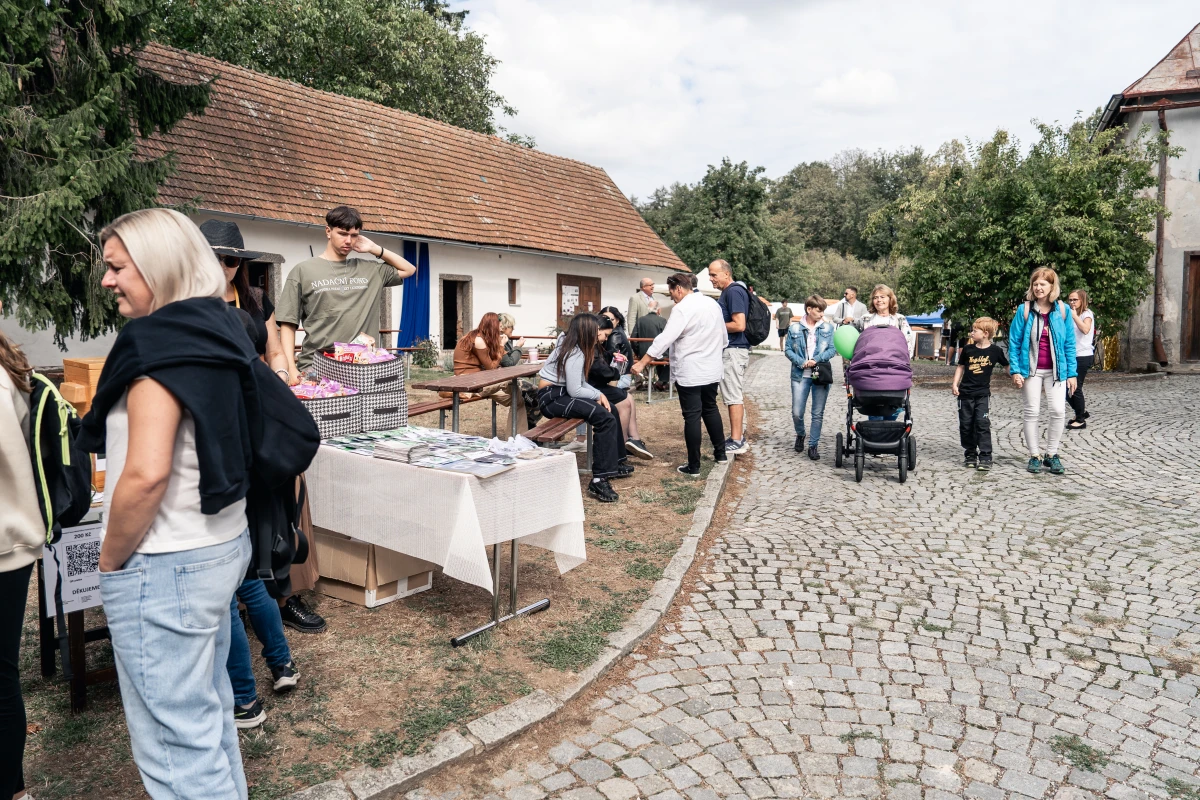 Oslavy 10. výročí Nadačního fondu FRANTIŠKA PODSTATZKY LICHTENSTEINA přinesly dennímu stacionáři ROSA 53 000 Kč